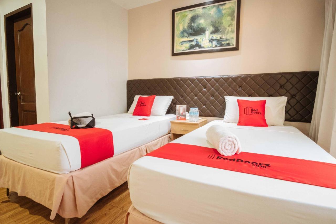 Reddoorz Plus Near Cebu Capitol Εξωτερικό φωτογραφία