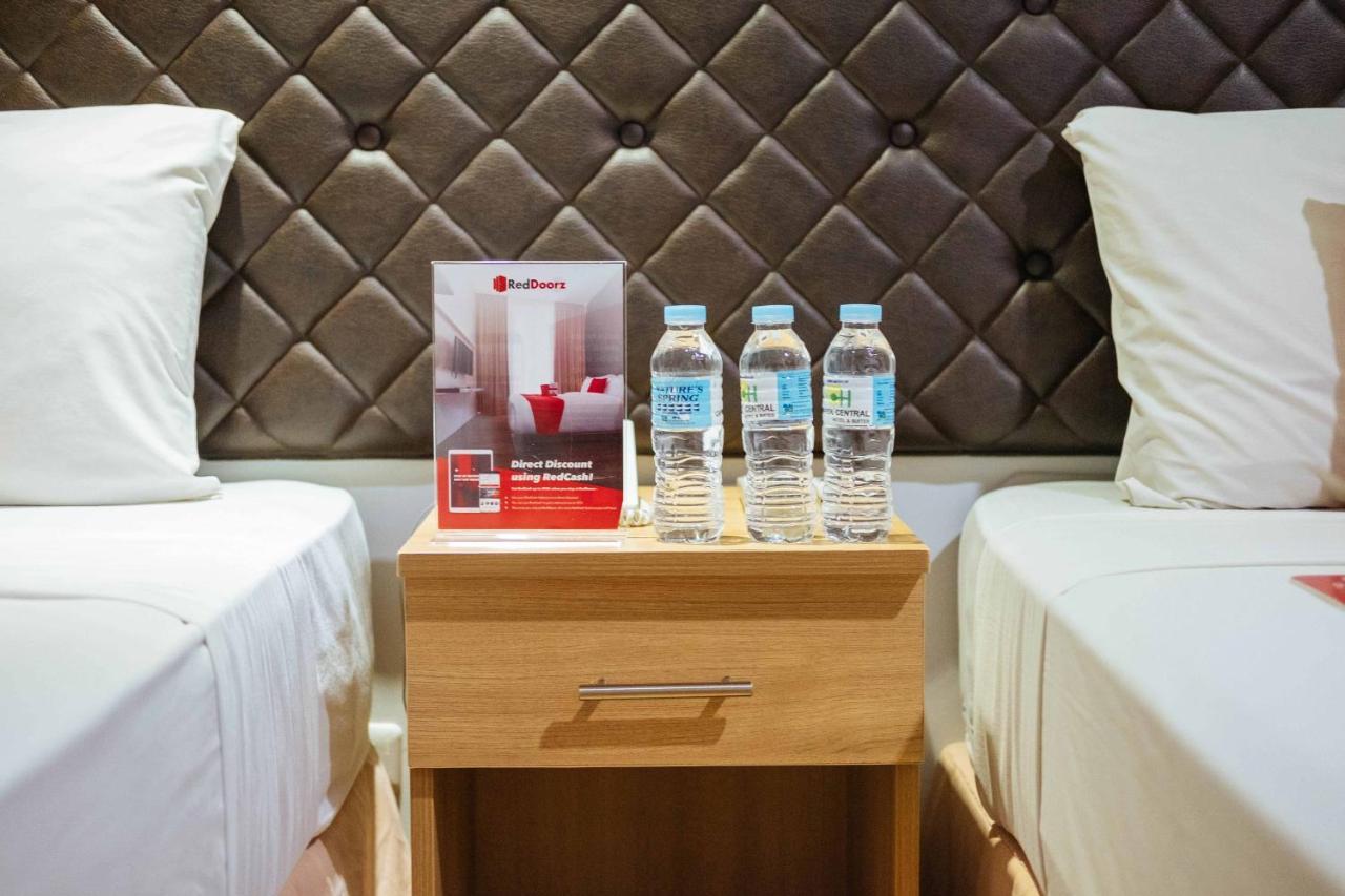 Reddoorz Plus Near Cebu Capitol Εξωτερικό φωτογραφία